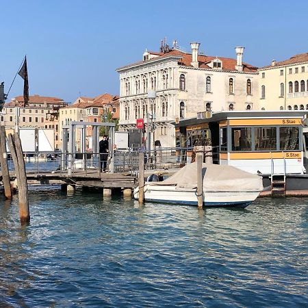 San Stae Charming Apartment Gran Canal Velence Kültér fotó